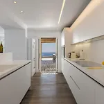 Sara Mykonos 프사로우
