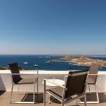 Sara Mykonos *