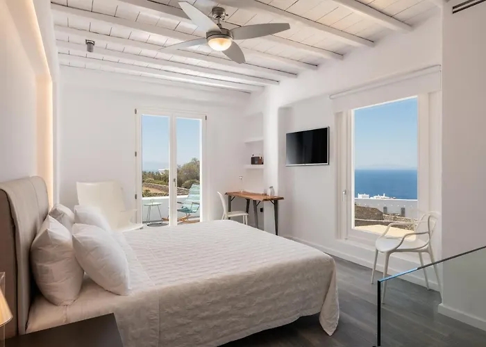 Sara Mykonos * פסארו