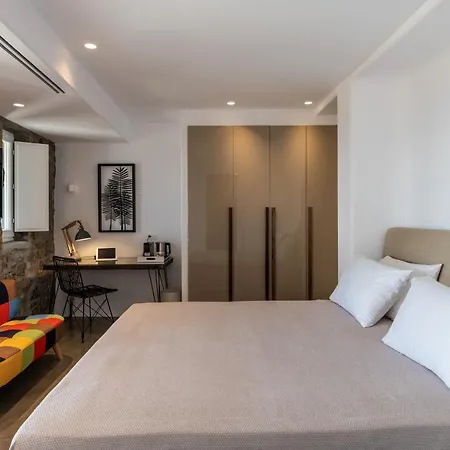 Sara Mykonos * Псароу